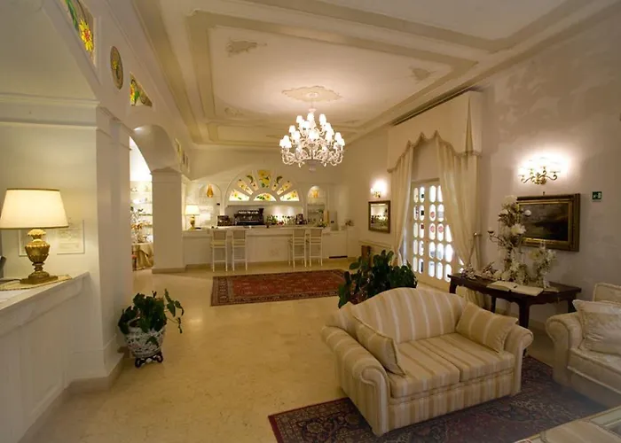 Sangiorgio & 5* クトロフィアーノ