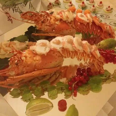 Sangiorgio & With Restaurant 库特罗菲安诺